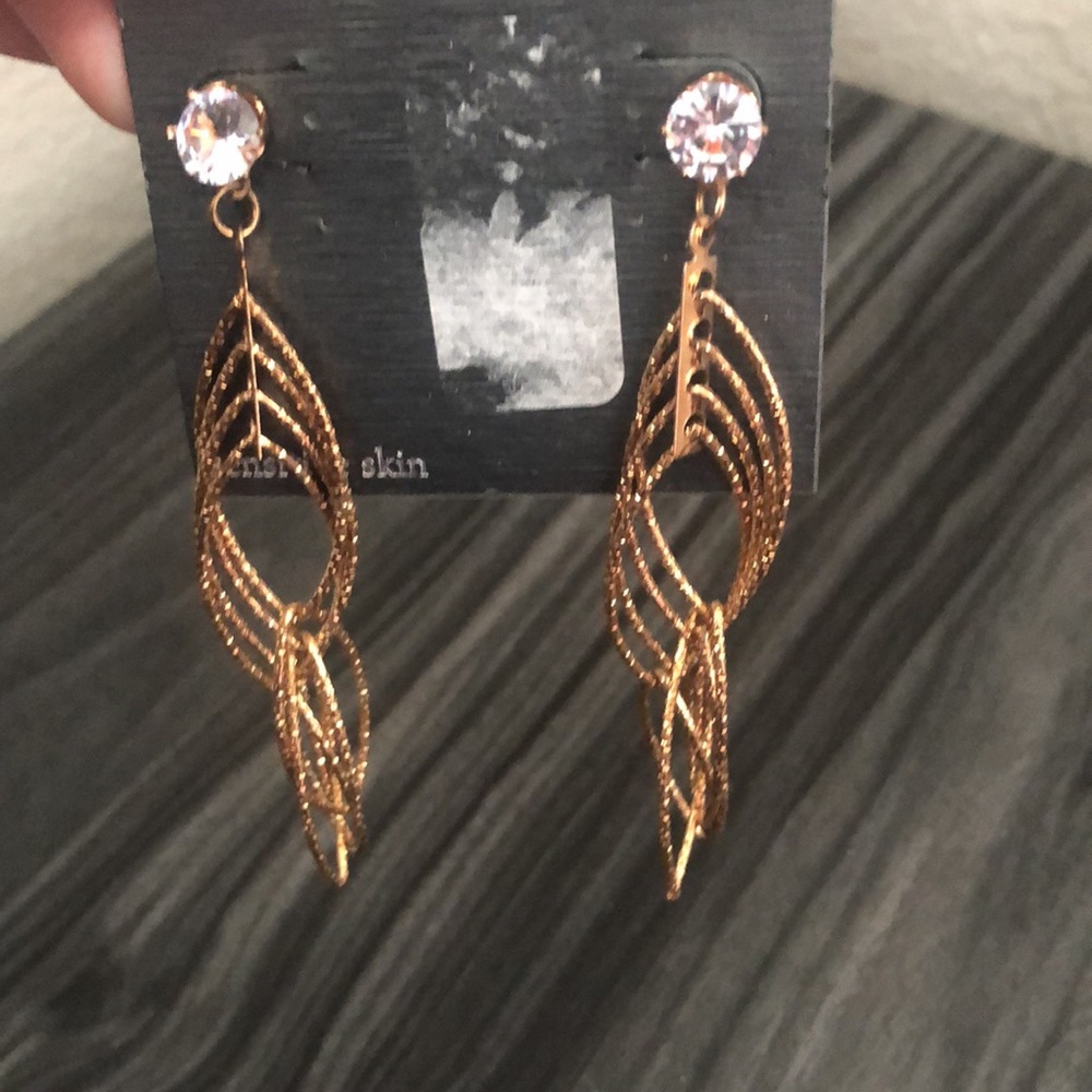 Brand New Cezanne earrings - Picture 2 of 7